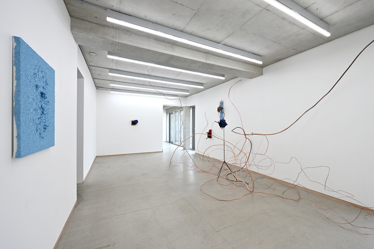 [저화질] 김지아나 ≪부서진 채로 존재하는 법≫ 2층 전시전경 - A-Lounge Contemporary (2)