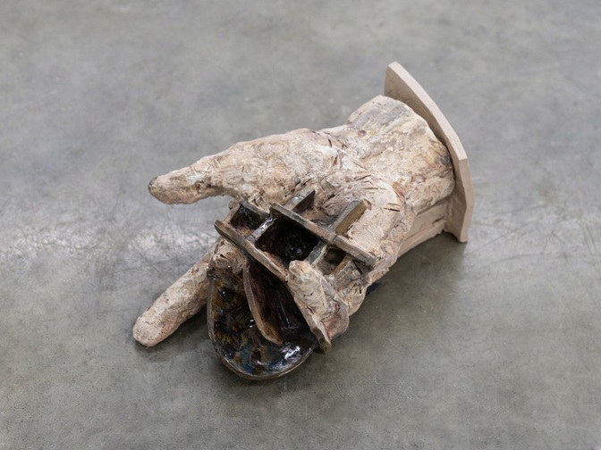 [저화질] 윤정의_여분의 공간이 있는 손_2024-25